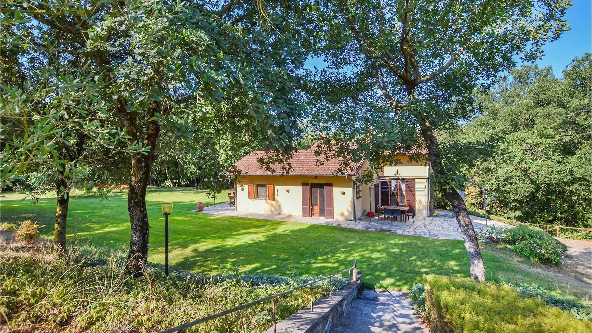 Beautiful Home In Civitella Val Di Chian Oliveto