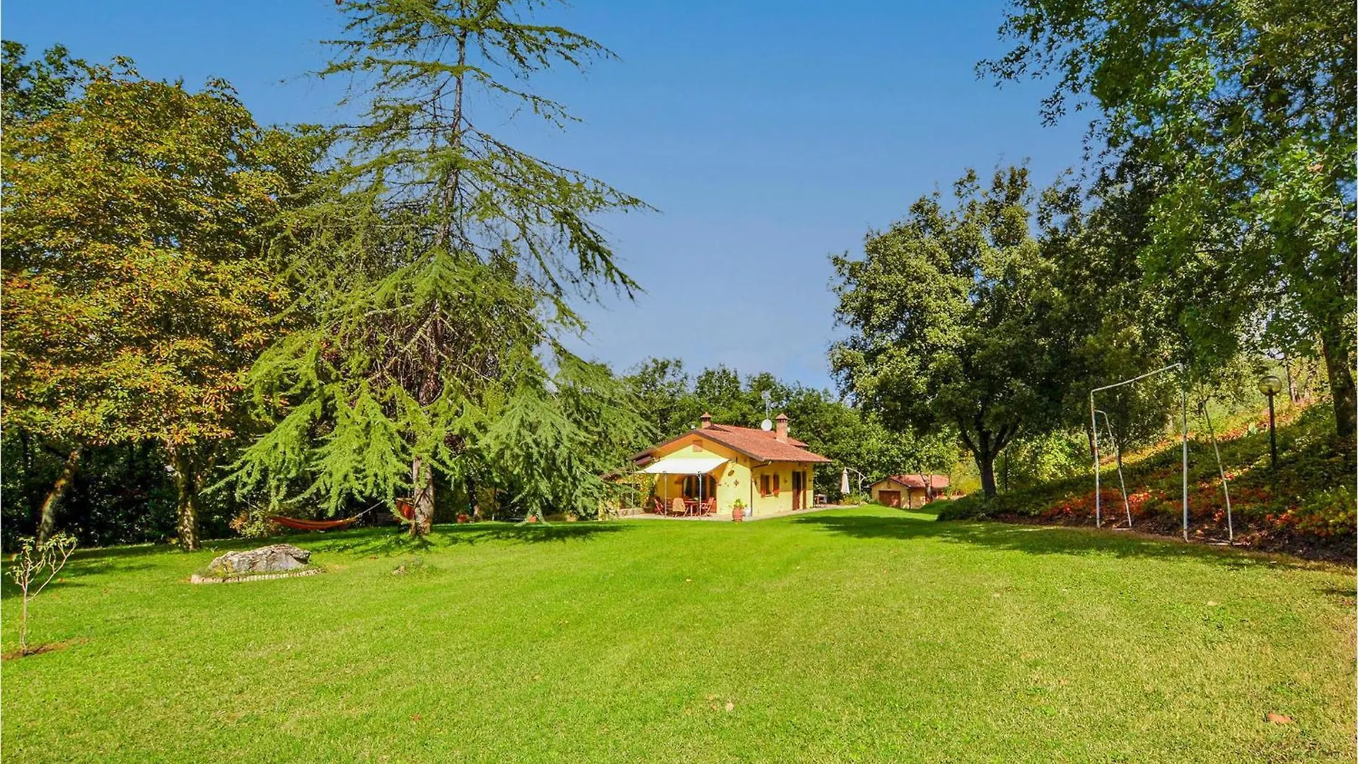Beautiful Home In Civitella Val Di Chian Oliveto  Italien